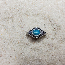 Load image into Gallery viewer, Mini Turquoise Stone Ring US5.75
