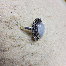 Load image into Gallery viewer, Moonstone Ring US7.75
